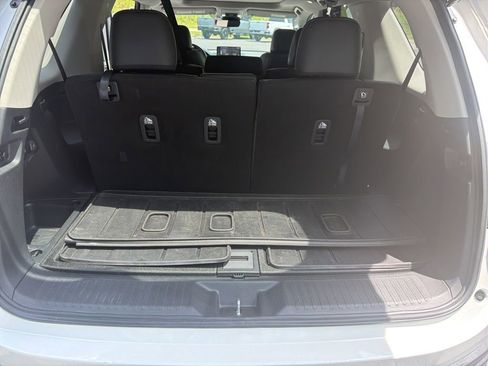Used 2024 Honda Pilot Elite image 11