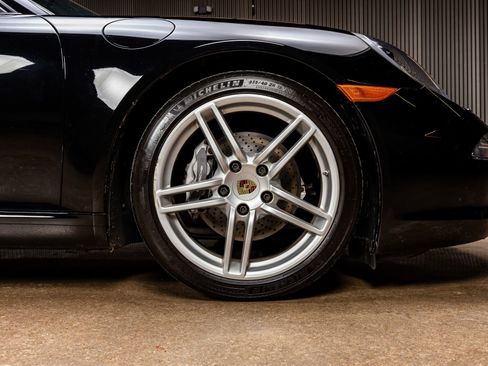 Used 2016 Porsche 911 Carrera image 11