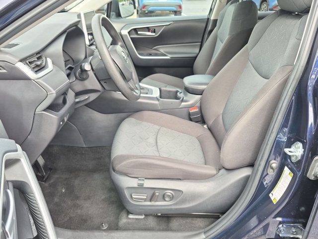 Certified 2025 Toyota RAV4 XLE AWD/4WD image 9