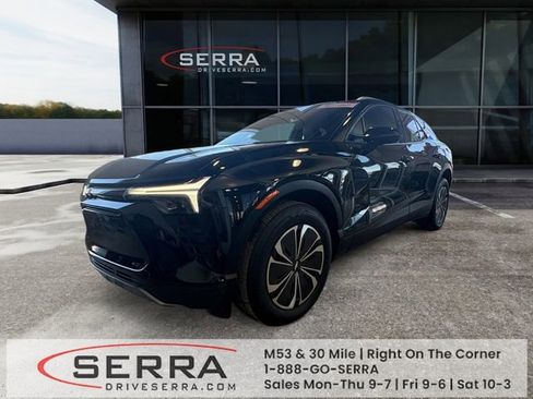 Used 2025 Chevrolet Blazer EV LT image 1