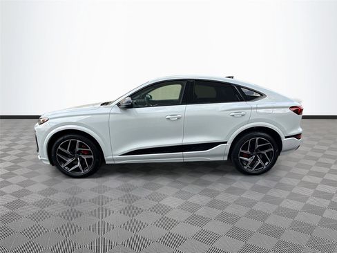 New 2027 Audi SQ6 e-tron Premium Plus AWD/4WD image 4