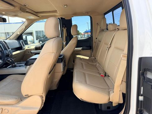 Used 2015 Ford F150 Lariat w/ Equipment Group 502A Luxury AWD/4WD image 22