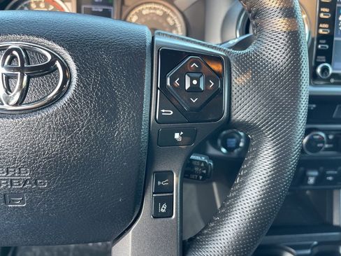 Used 2023 Toyota Tacoma TRD Sport image 18