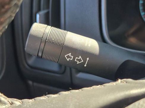 Used 2018 Chevrolet Colorado LT w/ Safety Package image 32