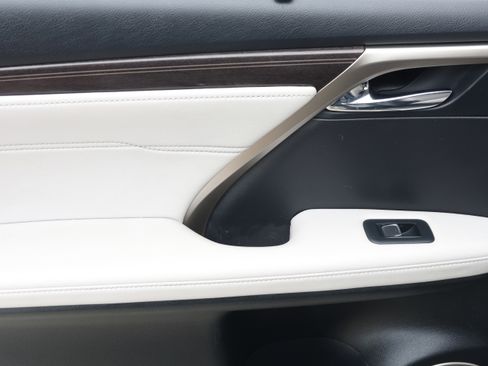 Certified 2022 Lexus RX 350L Luxury image 35