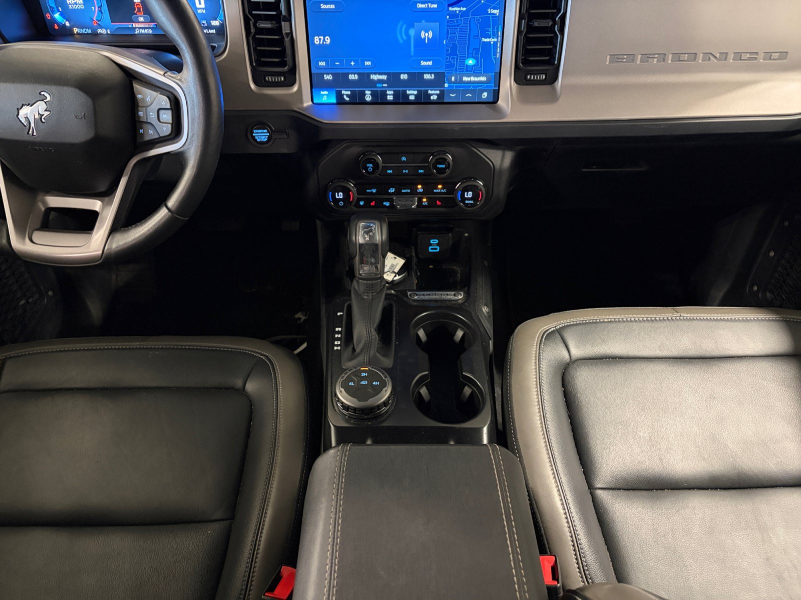 Used 2025 Ford Bronco Outer Banks AWD/4WD image 18