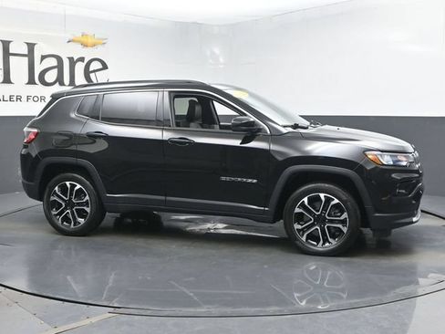Used 2023 Jeep Compass Limited w/ Sun and Sound Group AWD/4WD image 1
