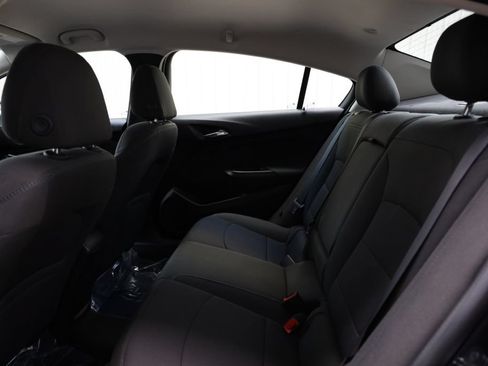 Used 2016 Chevrolet Cruze LT FWD image 17