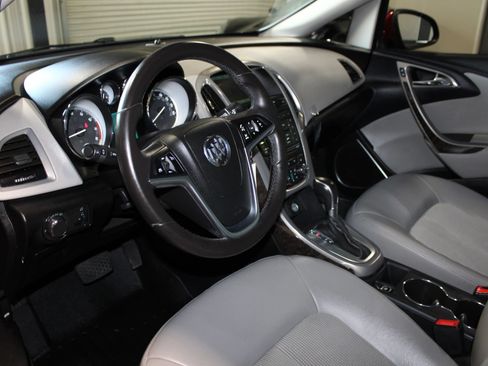 Used 2015 Buick Verano w/ Comfort Package FWD image 21