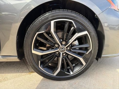 Used 2024 Nissan Altima 2.5 SR image 28