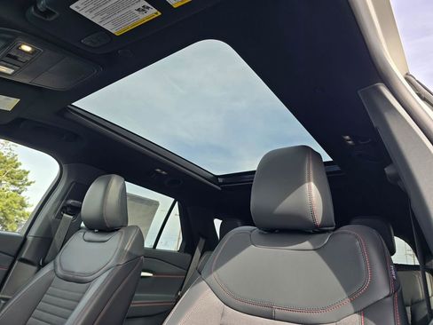 New 2026 Ford Explorer ST-Line AWD/4WD image 30