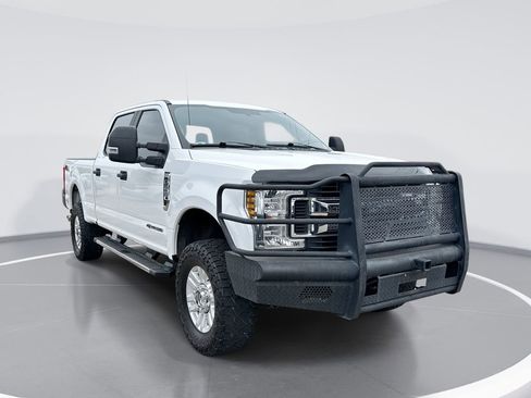 Used 2019 Ford F250 XL w/ STX Appearance Package AWD/4WD image 1