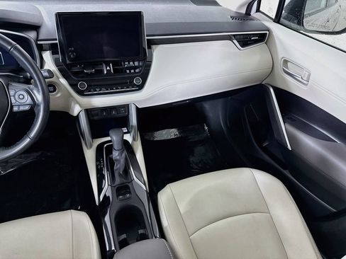 Certified 2023 Toyota Corolla Cross XLE w/ Convenience Package AWD/4WD image 27