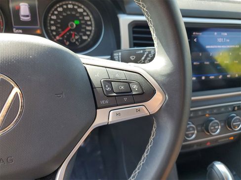 Used 2021 Volkswagen Atlas SE w/ Towing Package image 31