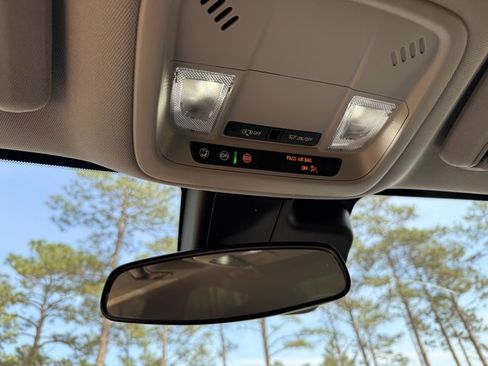 Used 2024 Chevrolet Malibu LT w/ Sport Edition image 21