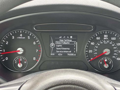 Used 2018 Kia Sorento L image 27