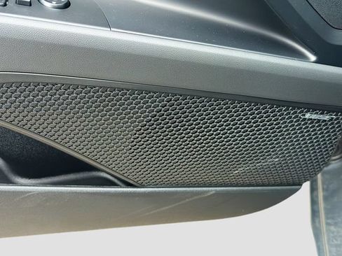 Certified 2026 Hyundai Elantra Limited FWD image 19