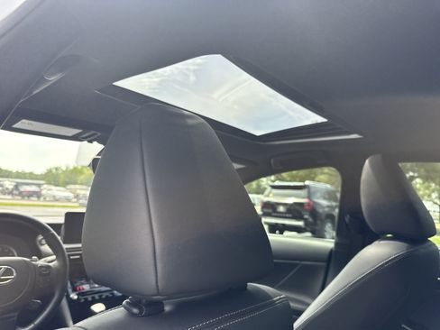 Used 2025 Lexus IS 300 w/ Comfort Package RWD image 28