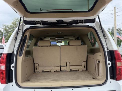 Used 2010 Chevrolet Suburban LTZ AWD/4WD image 7