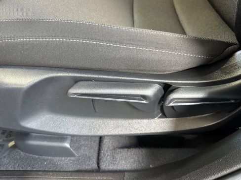 Used 2023 Honda CR-V LX image 13