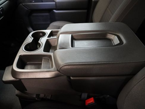 Used 2022 Chevrolet Silverado 1500 Custom image 18