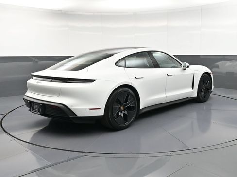 Certified 2022 Porsche Taycan RWD image 8