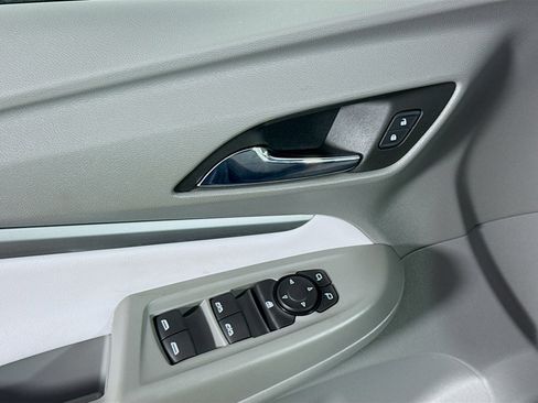 Used 2023 Chevrolet Bolt EUV Premier image 24