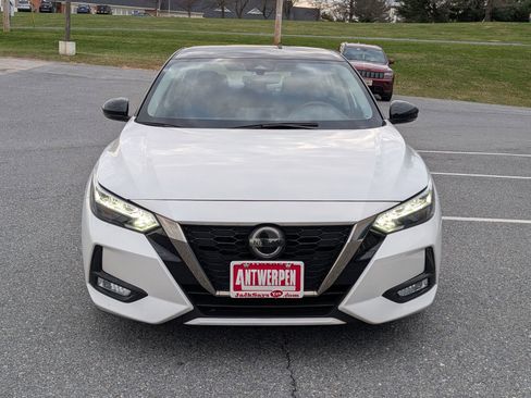 Used 2023 Nissan Sentra SR w/ Electronics Package image 8