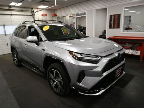 Used 2024 Toyota RAV4 SE w/ Weather & Moonroof Package AWD/4WD image 2