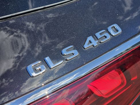 Certified 2025 Mercedes-Benz GLS 450 4MATIC image 8