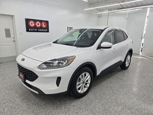 Used 2021 Ford Escape SE FWD image 4