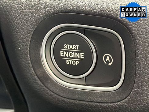 Used 2025 Mercedes-Benz GLS 450 4MATIC image 28