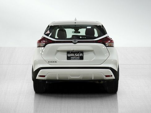 Used 2024 Nissan Kicks S FWD image 4