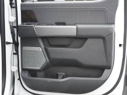 Used 2021 Ford F150 Lariat w/ Equipment Group 501A Mid image 25