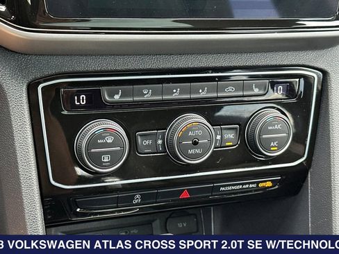 Used 2023 Volkswagen Atlas Cross Sport SE w/ Panoramic Sunroof Package FWD image 20