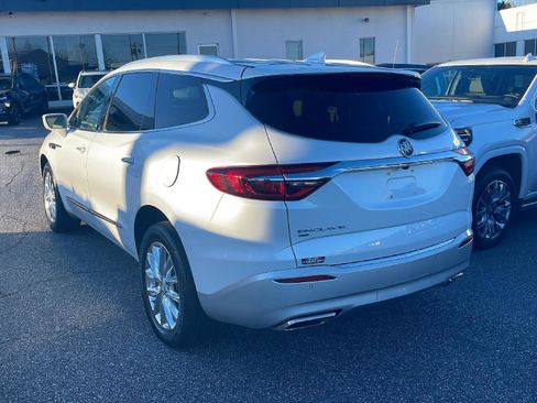 Used 2020 Buick Enclave Premium w/ Sun and Sites Package image 3
