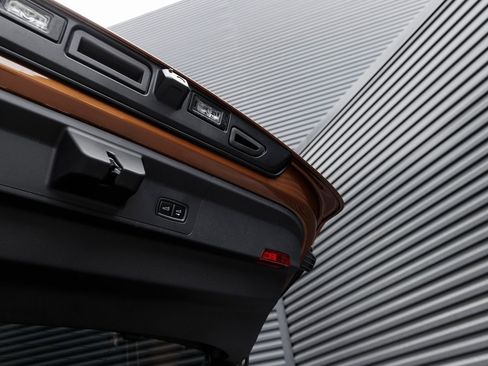 Certified 2025 Porsche Panamera Turbo S AWD/4WD image 28