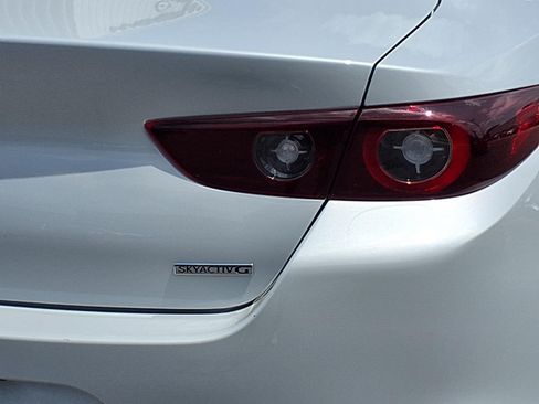 Used 2025 MAZDA MAZDA3 s FWD image 23