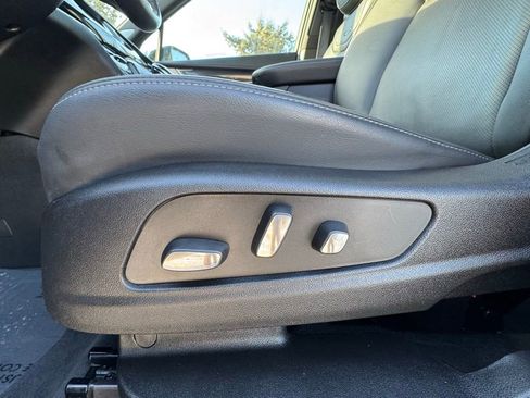 Used 2024 Cadillac XT6 Sport w/ LPO, ONYX Package image 14