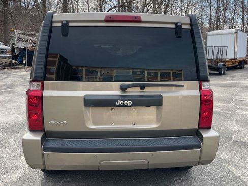 Used 2006 Jeep Commander 4WD image 4