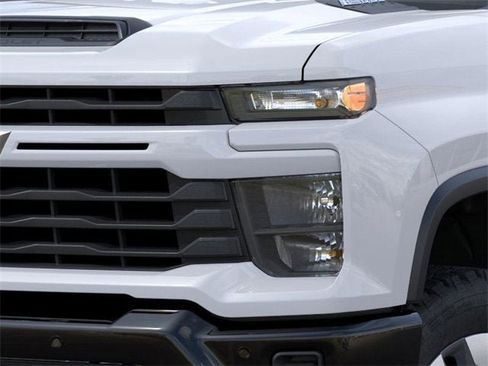 New 2026 Chevrolet Silverado 2500 Custom image 10