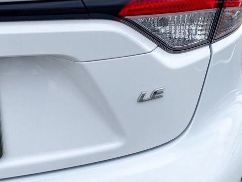 Used 2025 Toyota Corolla LE FWD image 14