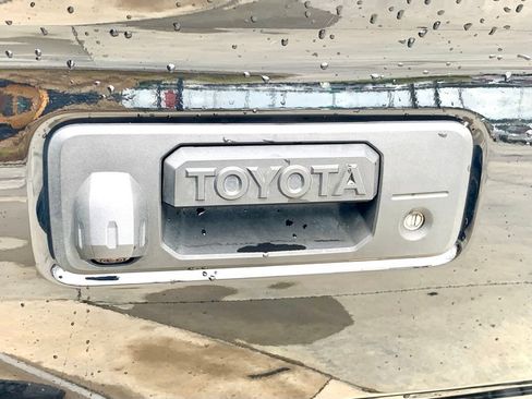 Used 2023 Toyota Tacoma SR AWD/4WD image 37