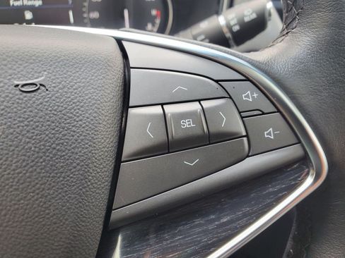 Certified 2023 Cadillac XT5 Premium Luxury w/ LPO, Floor Liner Package AWD/4WD image 19