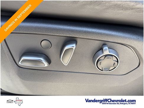 Used 2024 Cadillac Escalade Sport Platinum w/ LPO, ONYX Package AWD/4WD image 22