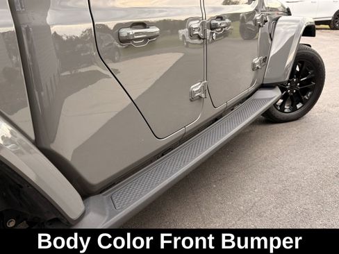 Used 2022 Jeep Gladiator Overland image 18