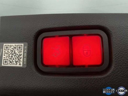 Used 2025 Mercedes-Benz E 350 Sedan image 11