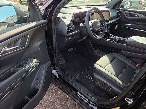 New 2026 Chevrolet Traverse LT image 10
