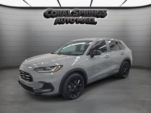 Certified 2025 Honda HR-V Sport image 3