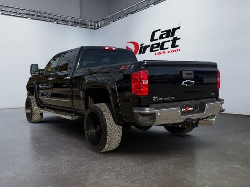 Used 2019 Chevrolet Silverado 2500 LTZ w/ Duramax Plus Package image 14